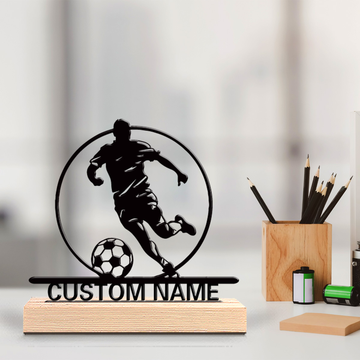 Office Furniture Ideas - Aangepaste voetbalspeler metalen beeldje met naam,