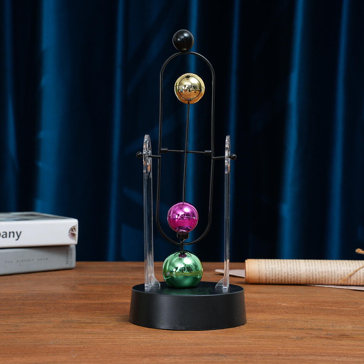 Newton Pendulum Perpetual Moti - Office Furniture Loft recensie en prijs